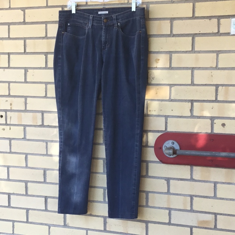 Eileen Fisher Size 8, 5 pocket, Skinny Blue Jeans